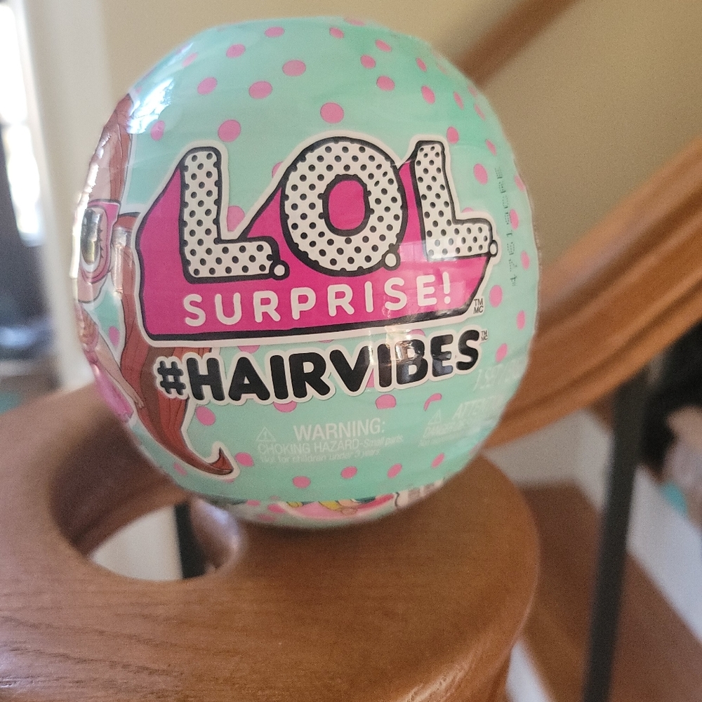 LOL Surprise! HAIRVIBES Mystery Hair Vibes Ball L.O.L.